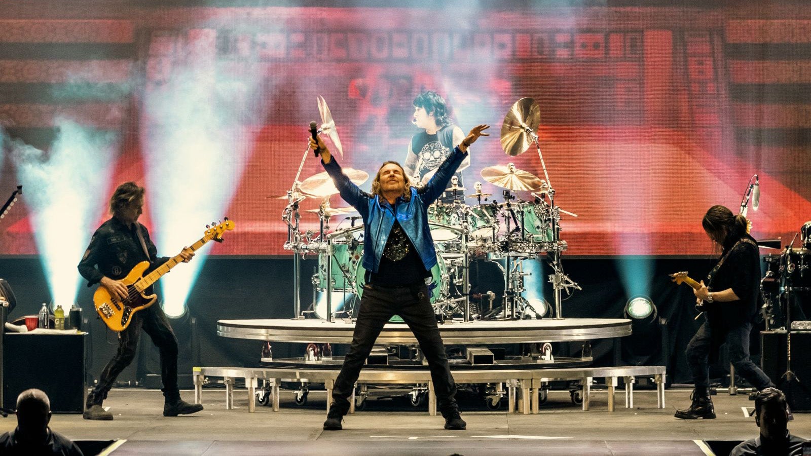 MANÁ EXPANDS 2026 VIVIR SIN AIRE TOUR WITH 19 NEW DATES AFTER CLOSING 2025 RUN COMPLETELY SOLD OUT